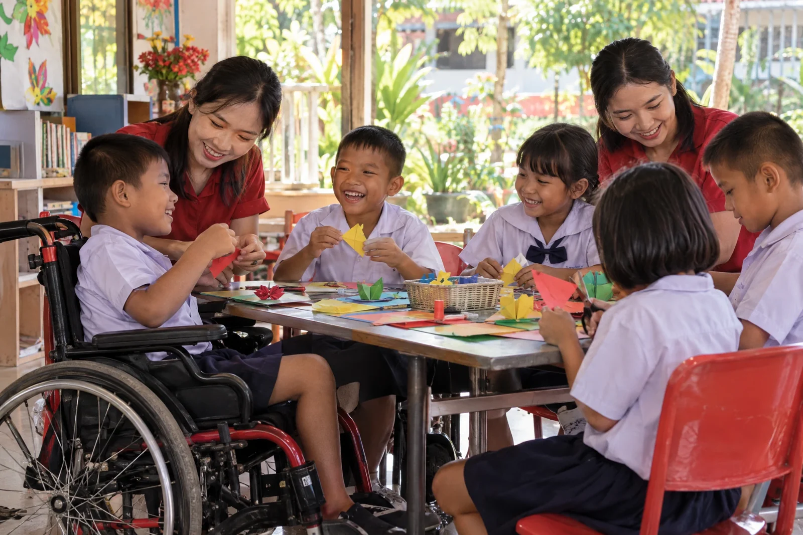 AI illustration: Children learning together at an accessible table